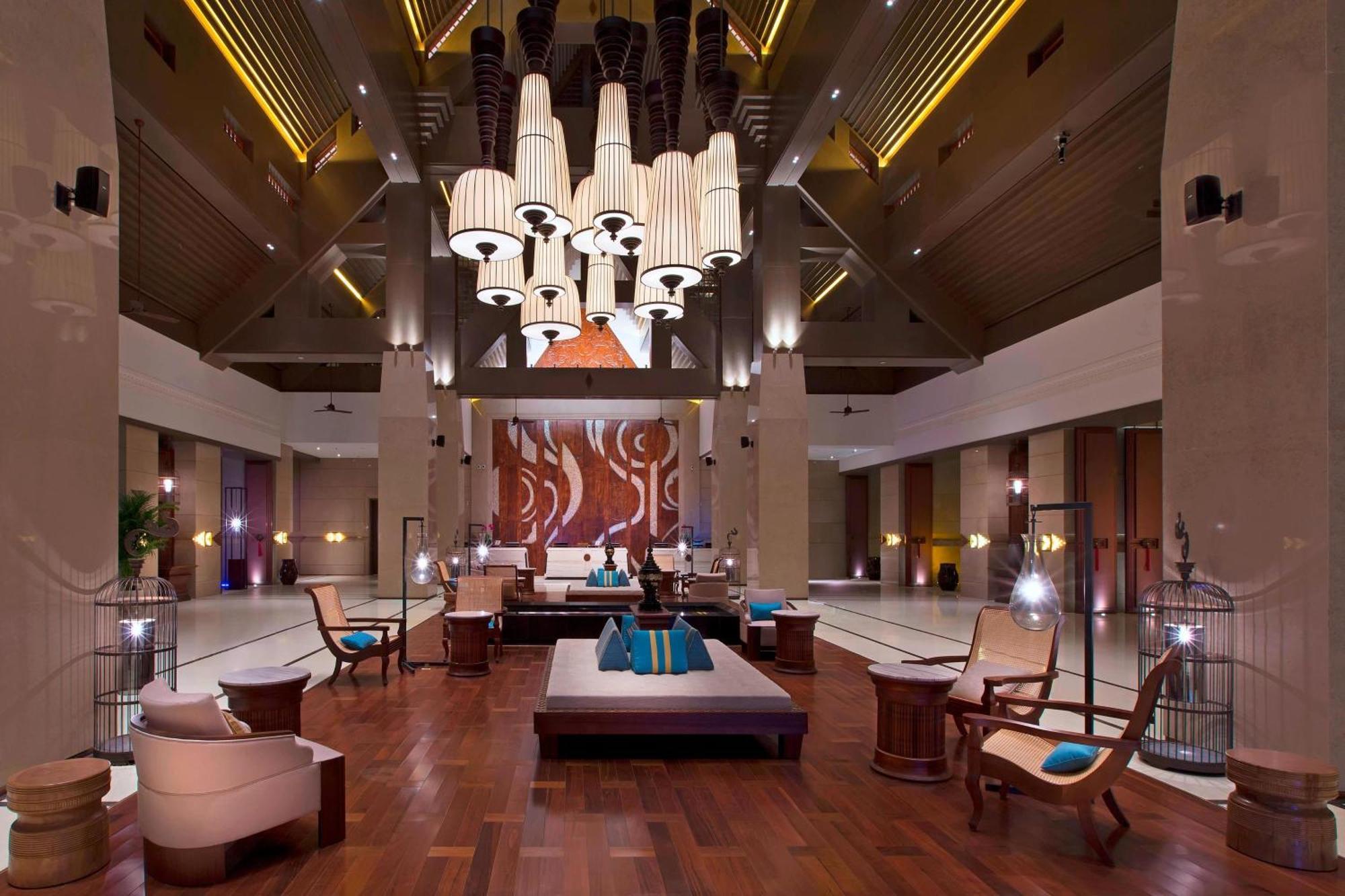 Sheraton Grand Xishuangbanna Hotel Jinghong Exterior photo