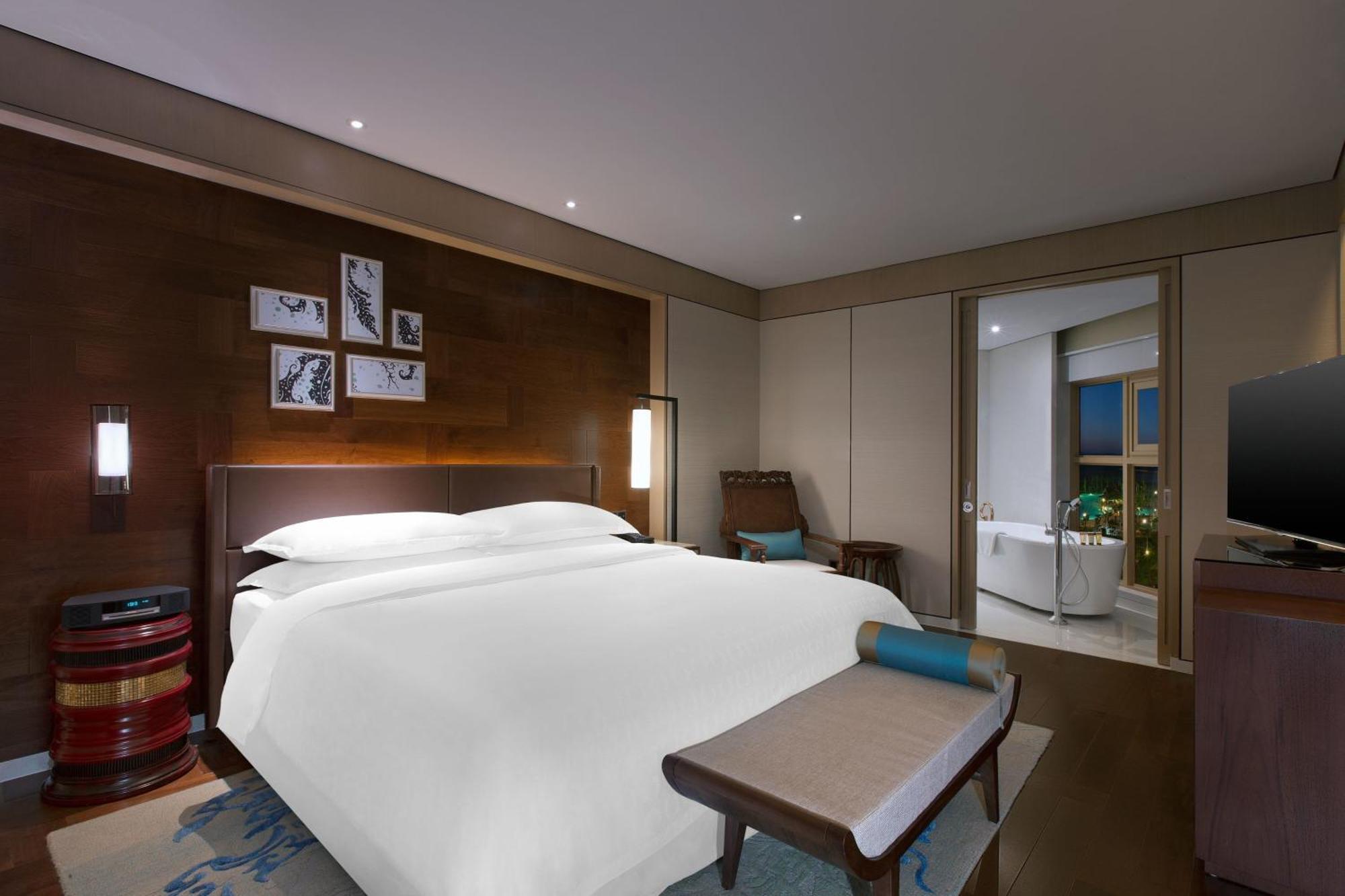 Sheraton Grand Xishuangbanna Hotel Jinghong Exterior photo